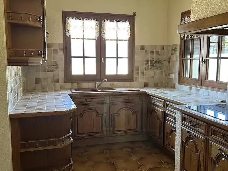 Maison, 246 m²