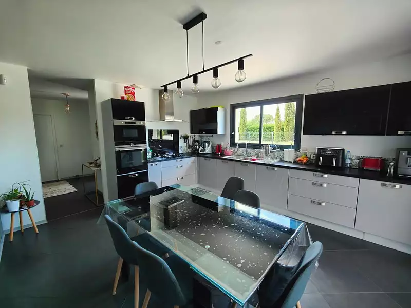 Maison, 160 m²