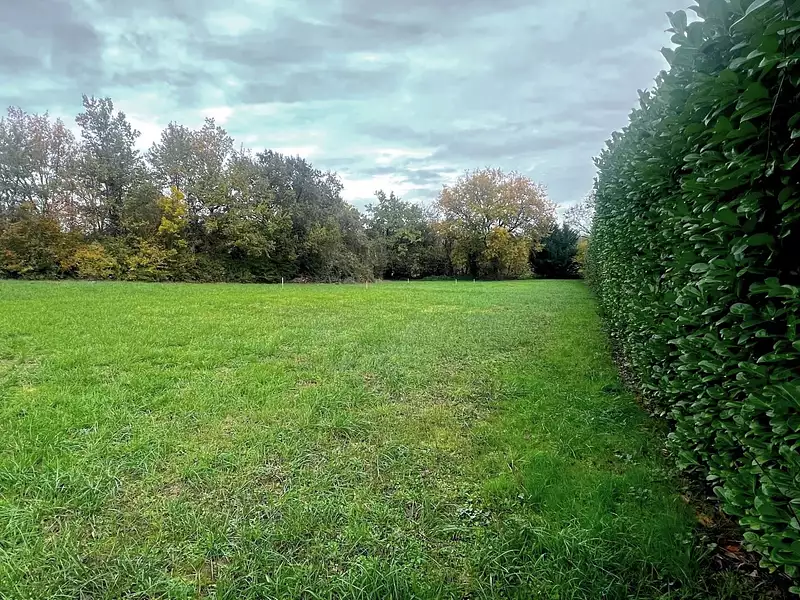 Terrain, 930 m²