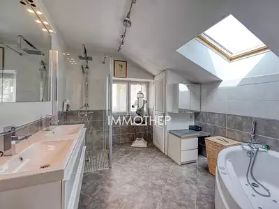 Maison, 190 m²