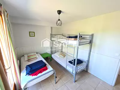 Maison, 225 m²