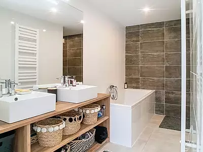 Maison, 240 m²