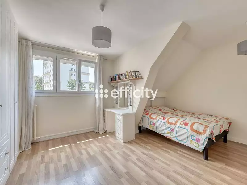 Maison, 165 m²