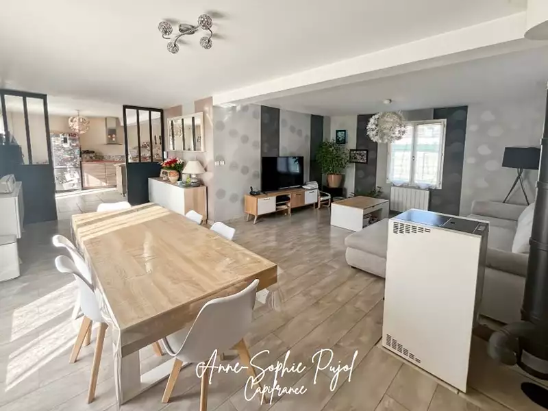 Maison, 164 m²