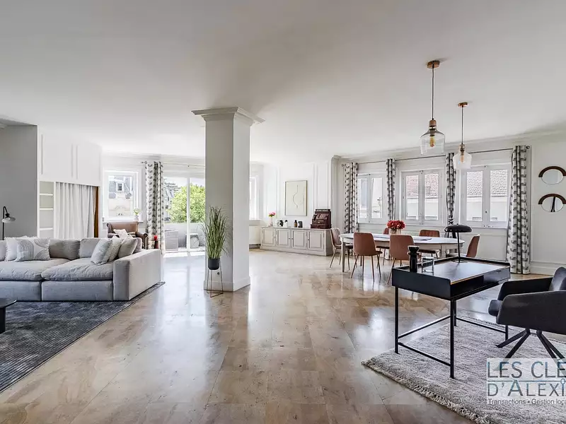 Appartement, 252,84 m²