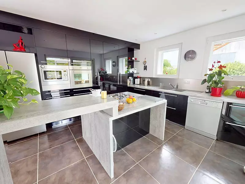 Maison, 144 m²