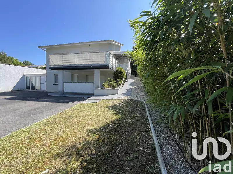 Maison, 210 m²