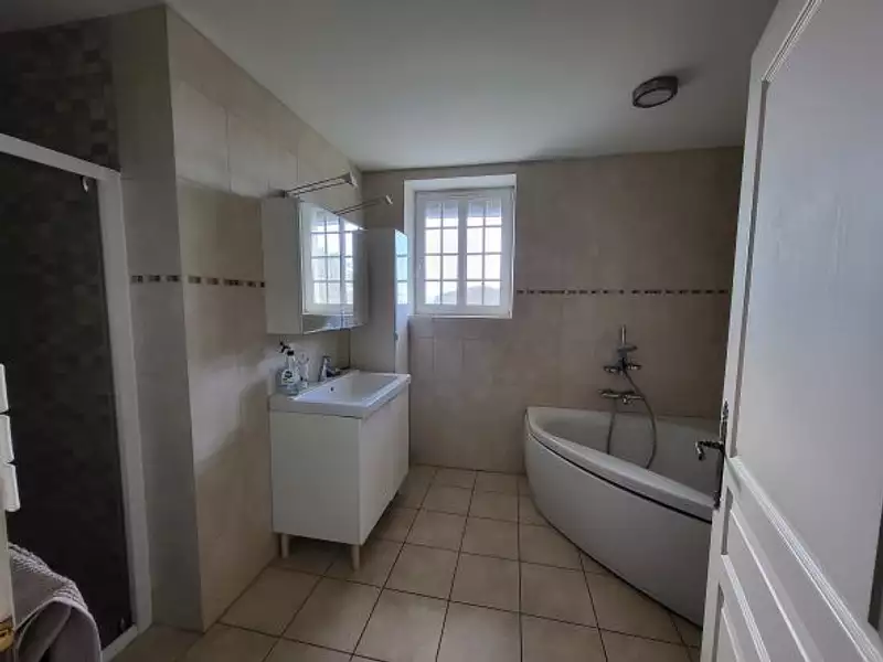 Maison, 195,51 m²