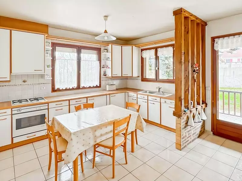 Maison, 185 m²