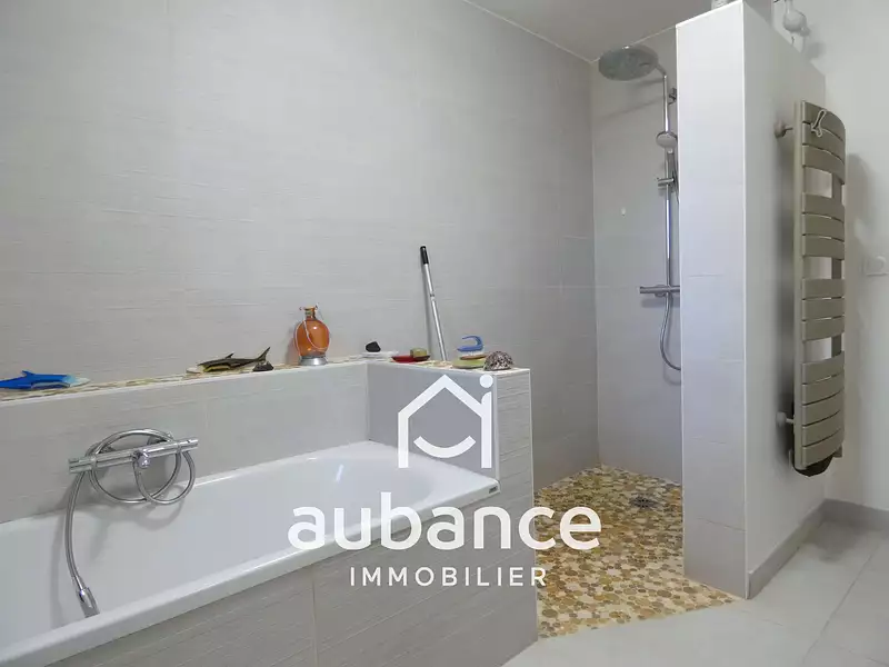 Maison, 159 m²