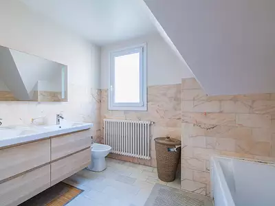 Maison, 170 m²