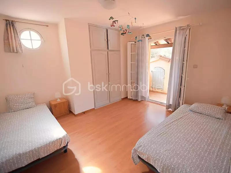 Maison, 265 m²