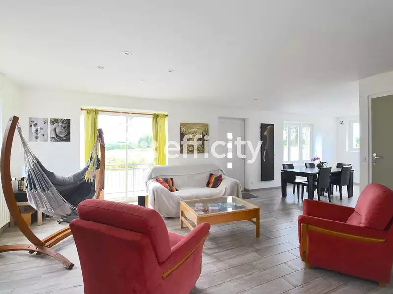 Maison, 111 m²