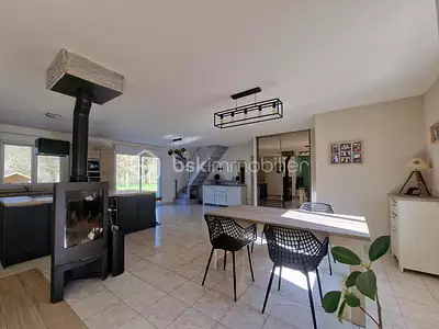 Maison, 161 m²