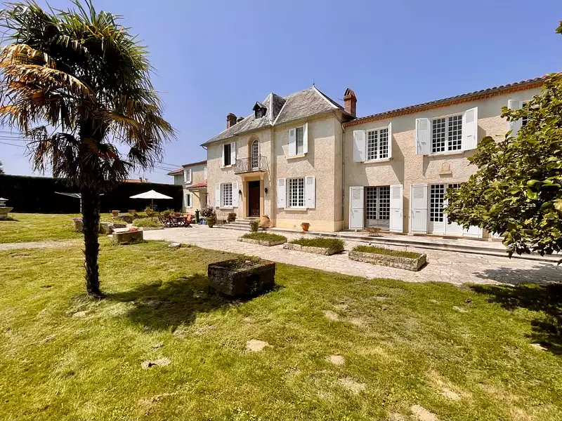 Maison, 388 m²