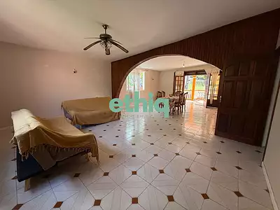 Maison, 148 m²