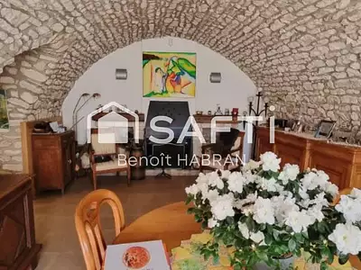 Maison, 180 m²