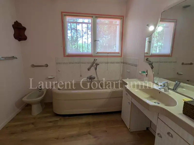 Maison, 186 m²