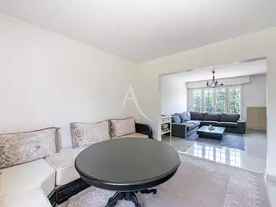 Maison, 147 m²