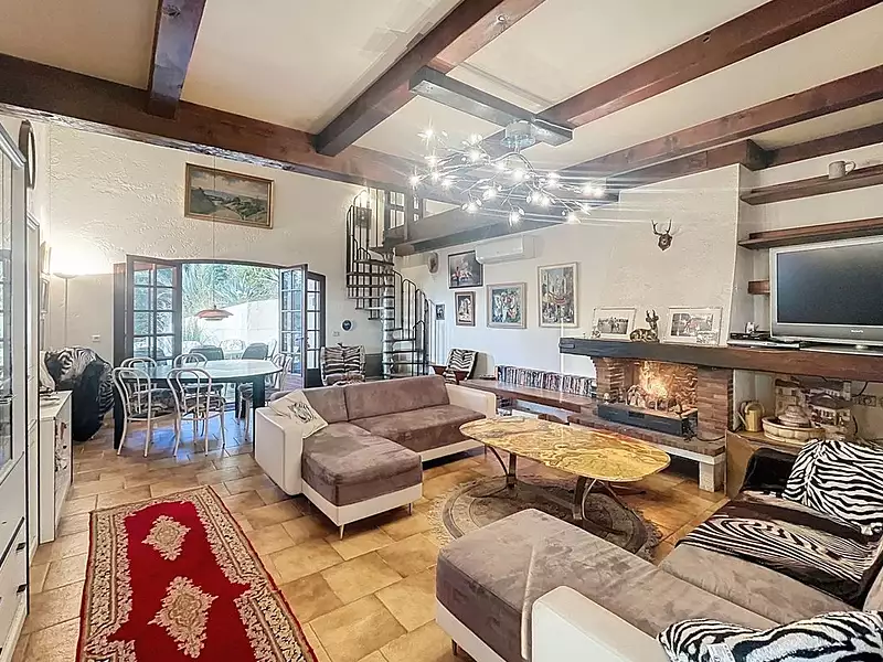 Maison, 160 m²