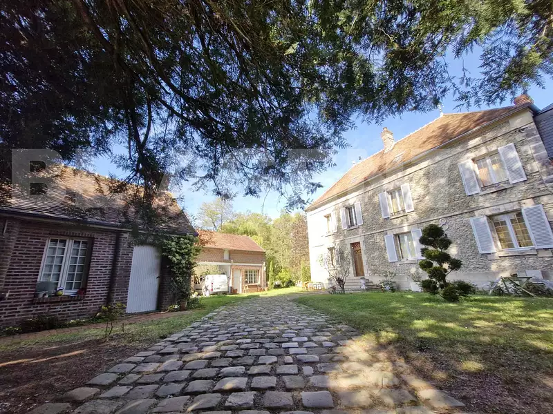 Maison, 178 m²