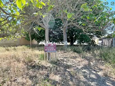 Terrain, 400 m²