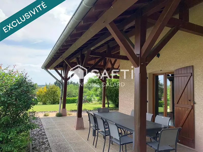 Maison, 167 m²