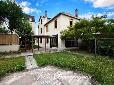 Maison, 153 m²