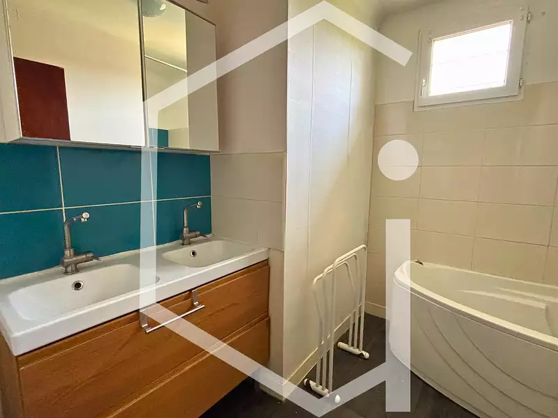Maison, 70 m²