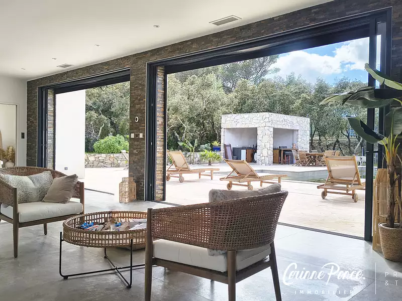 Maison, 332 m²
