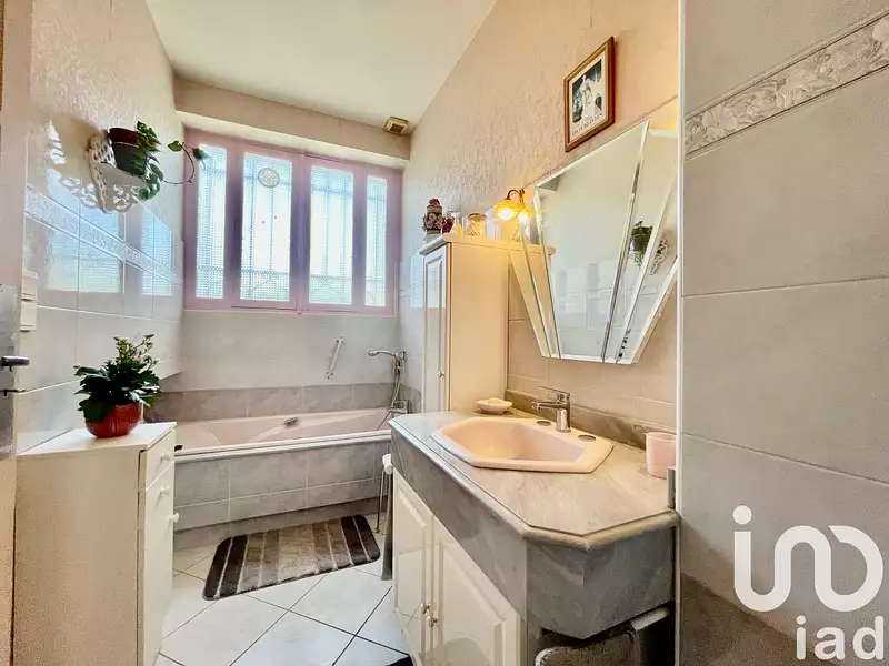 Maison, 300 m²