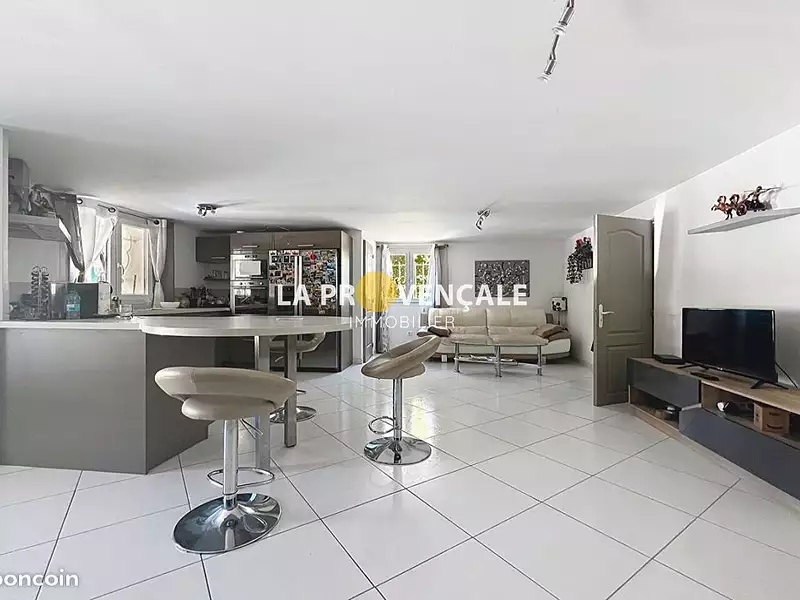 Maison, 160 m²