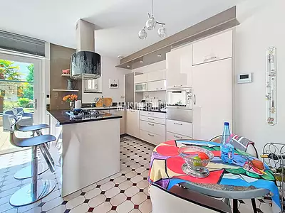 Maison, 211,18 m²