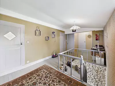 Maison, 225 m²