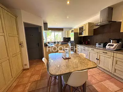Maison, 514 m²