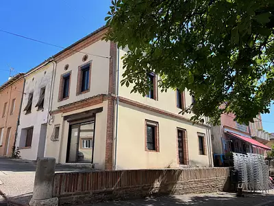 Immeuble, 160 m²