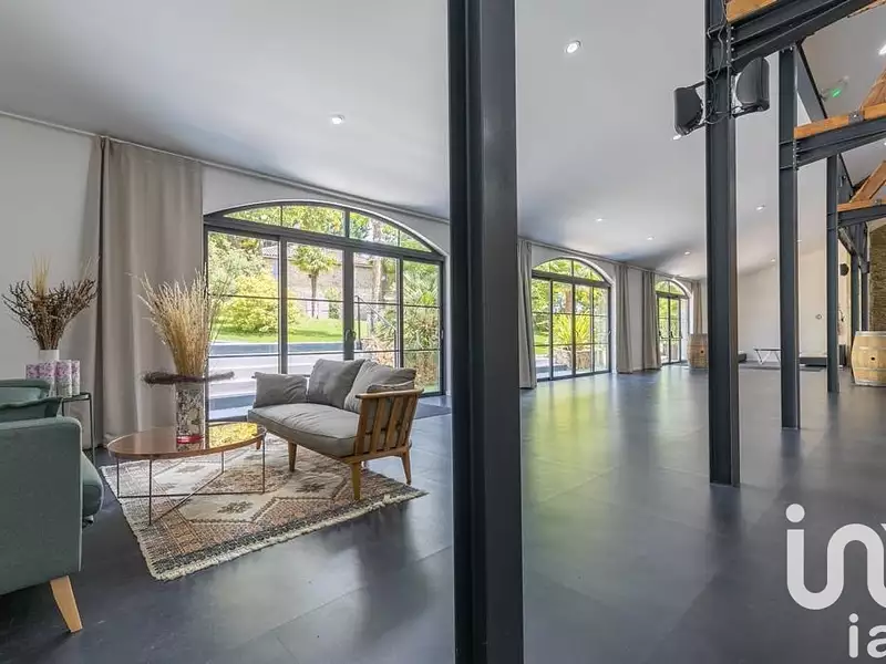 Maison, 400 m²