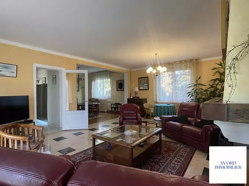 Maison, 230 m²