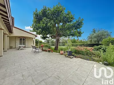 Maison, 285 m²