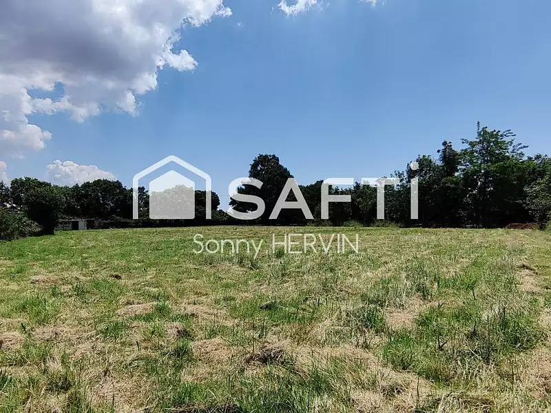 Terrain, 820 m²