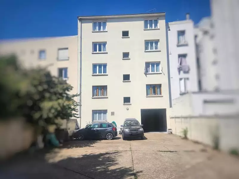 Immeuble, 351 m²